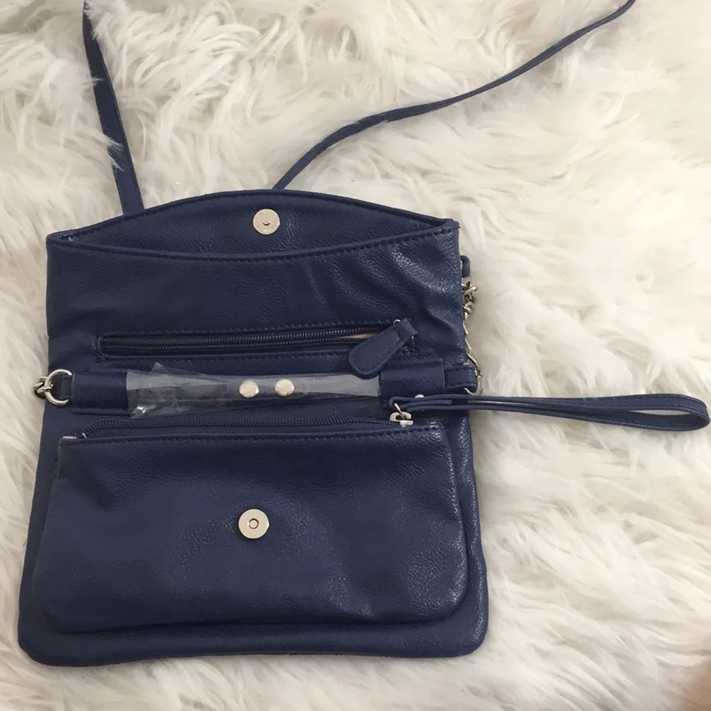 Nine West Pacific Blue Quilted Tunnel Crossbody - Picture 8 of 9